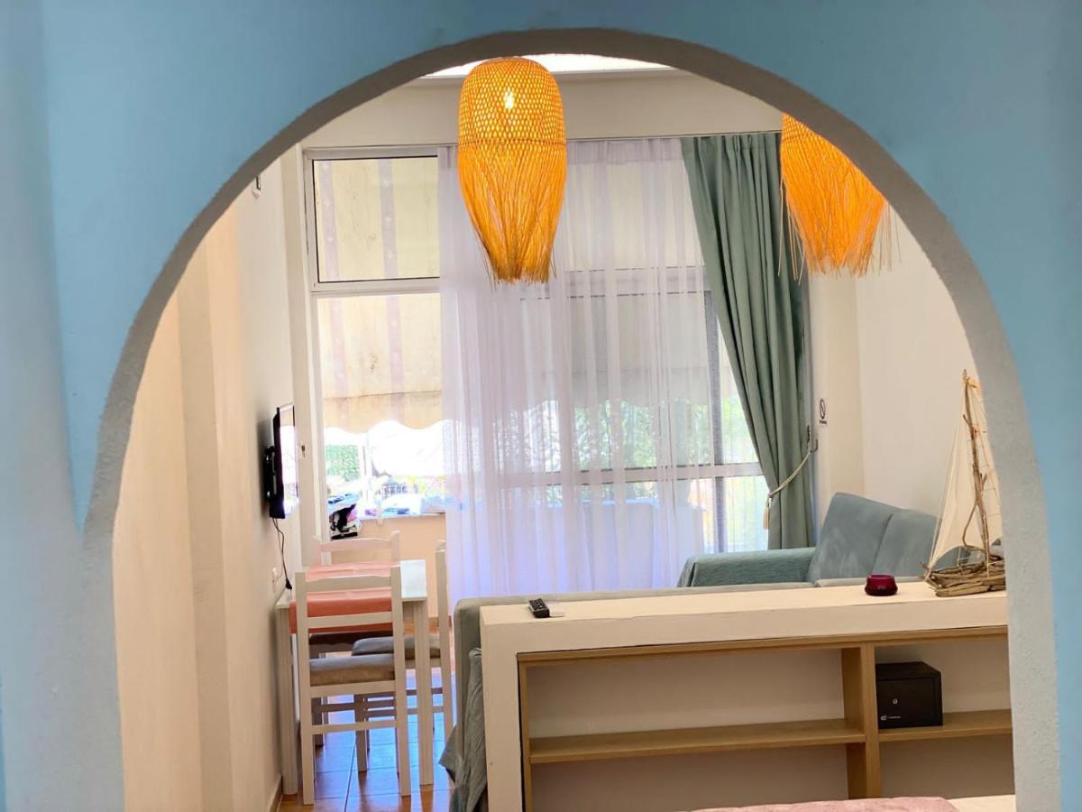 Areti Rooms Hotel Himarë Extérieur photo